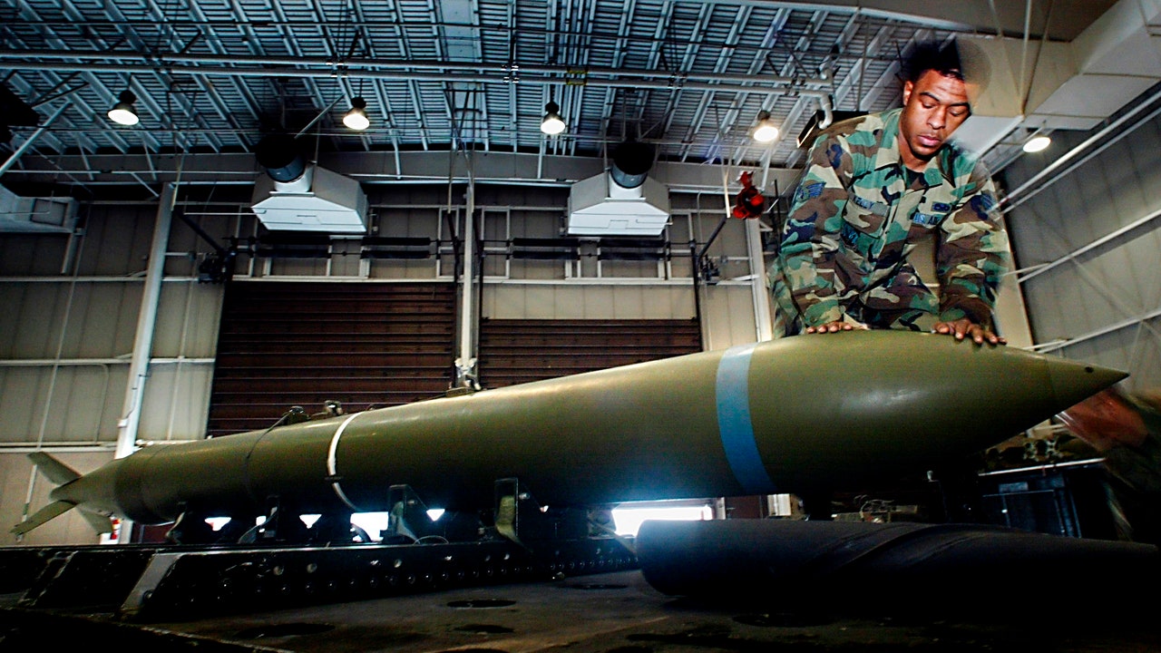 Cos’è Gbu-57, l’unica arma capace di distruggere i bunker nucleari in Iran. Ed è in mano agli Stati Uniti