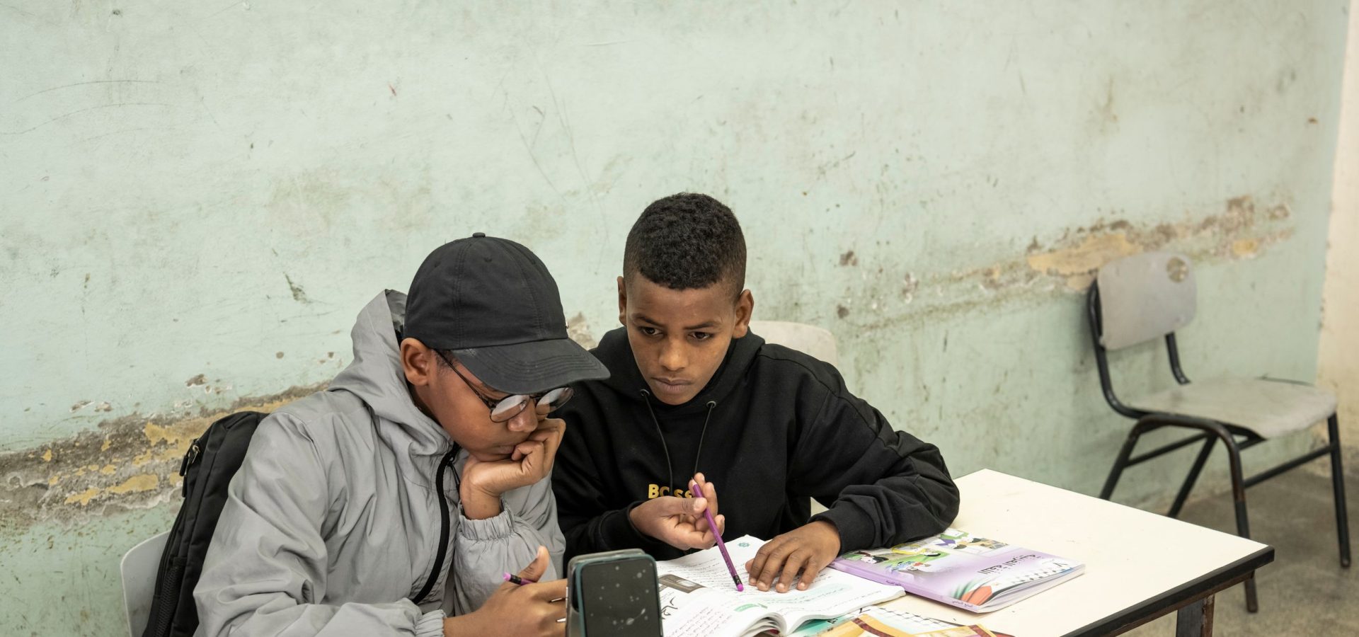Unrwa, la messa al bando delle scuole lascia una generazione di giovani palestinesi senza istruzione