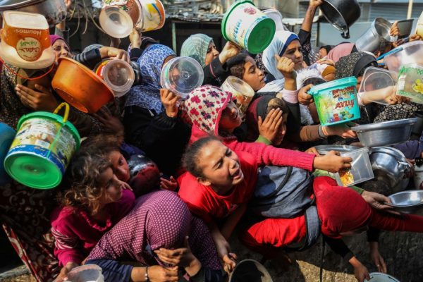 Omar El Akkad e il genocidio palestinese “ quando sarà troppo tardi per ritenere qualcuno responsabile, tutti diranno di essere stati contro”