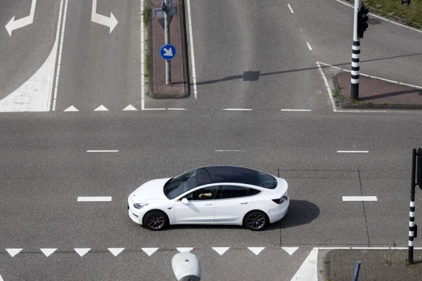 Tesla lancia il suo taxi senza conducente in Texas – Future Tech