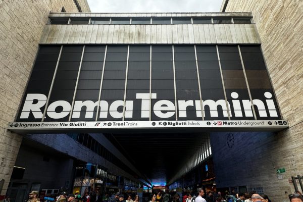 C’è un guasto sulla linea dell’Alta velocità tra Roma e Napoli
