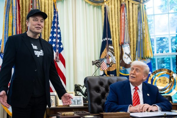 Trump sfida Musk e lancia sul suo social la ricerca con IA – Future Tech