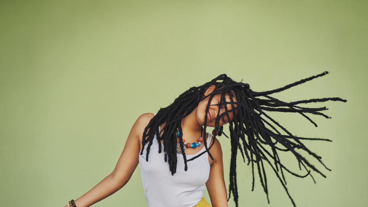 Dreadlock, la fisica e i segreti scientifici dei capelli annodati