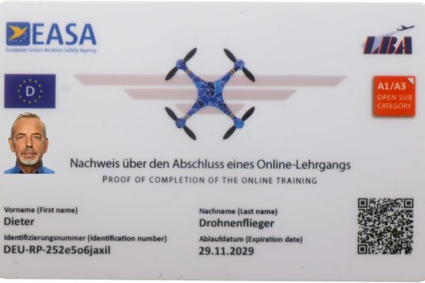 MJ Drone Driving License – With QR Code + Photo ID and Address on the Back, Proof of Competence for A1-A3, A2 or STS License in Credit Card Size, High Quality Plastic Card with
