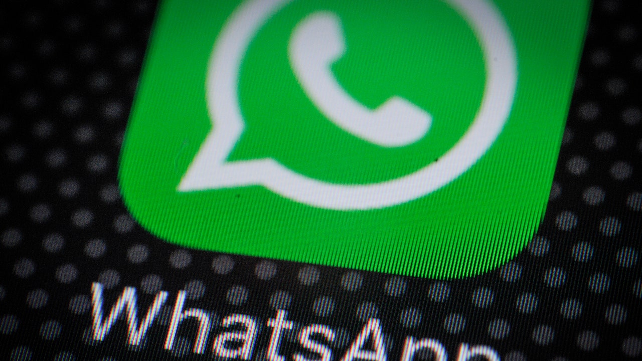 Pubblicità su WhatsApp, in Europa arriva nel 2026
