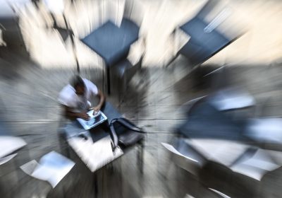 Istat: raddoppia in un anno l’uso dell’IA, coinvolte metà grandi imprese – Future Tech