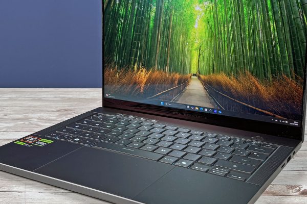 ASUS ROG Zephyrus G14: il notebook ibrido molto potente