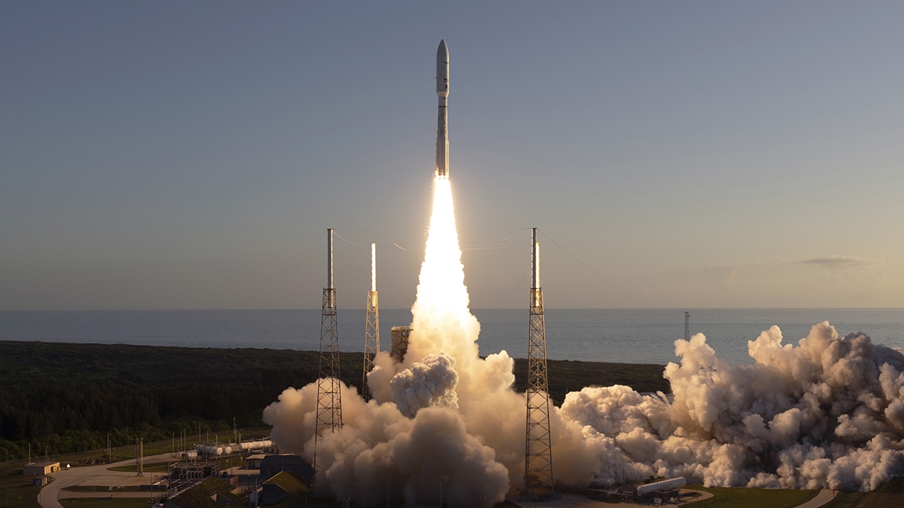 Amazon: nuovi satelliti Project Kuiper in orbita per fare concorrenza a SpaceX Starlink