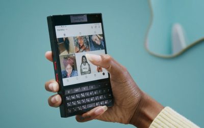 Android 15, display quadrato e tastiera fisica: lo smartphone stile BlackBerry è già un successo