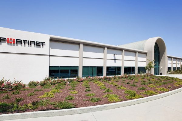 Novità per Fortinet: arrivano FortiOS 8.0 e nuovi aggiornamenti per Fortinet Security Operations.