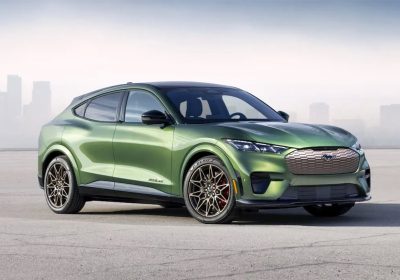Ford sospende le vendite della Mustang Mach-E: mega richiamo per tutti gli esemplari