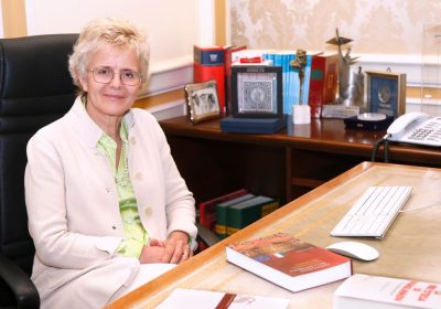 Elena Cattaneo e la scienza: “La sfida più grande è riuscire a strappare un millimetro all’ignoto ogni giorno”