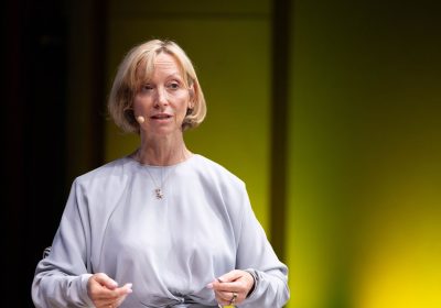 Janet Adams a The Big Interview: “L’intelligenza artificiale migliorerà il mondo”