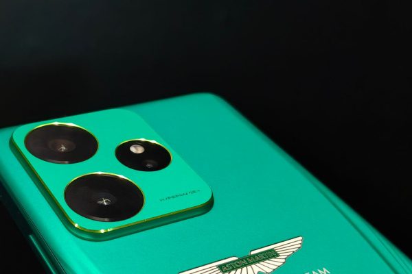 Recensione Realme GT 7, autonomia titanica e grafene sono le armi in più