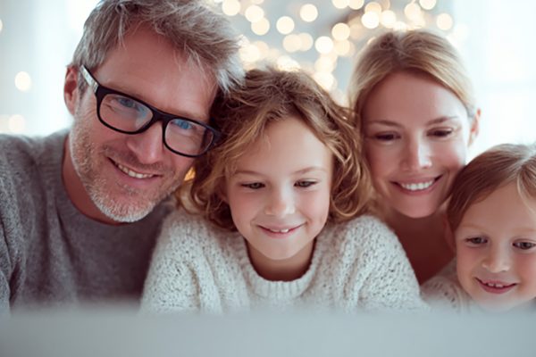 Il weekend inizia bene su Amazon: tanti sconti su portatili, robot, Galaxy S25, iPhone 16 Pro e molto altro