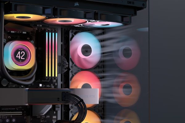 Le ventole Corsair RS-R ARGB pensano all'estetica senza dimenticare il raffreddamento