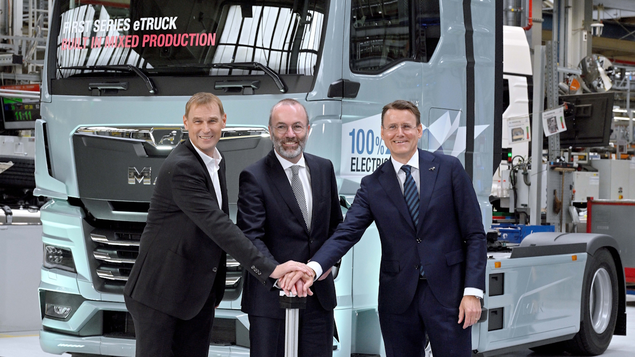 MAN avvia la produzione in serie dei suoi camion elettrici: ne consegnerà 1.000 entro la fine del 2025