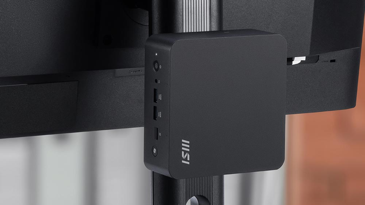 MSI Cubi NUC AI+ 2MG, l'intelligenza artificiale in un mini-PC che sta in una mano