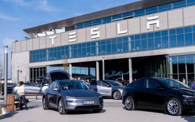 Tesla Model Y viaggia da sola dalla fabbrica al cliente: è la prima volta