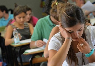 Maturità 2025: le tracce della prima prova secondo l'Intelligenza Artificiale