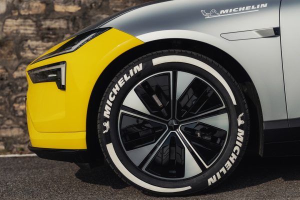 Polestar omaggia l'Italia alla nuova edizione della Mille Miglia Green