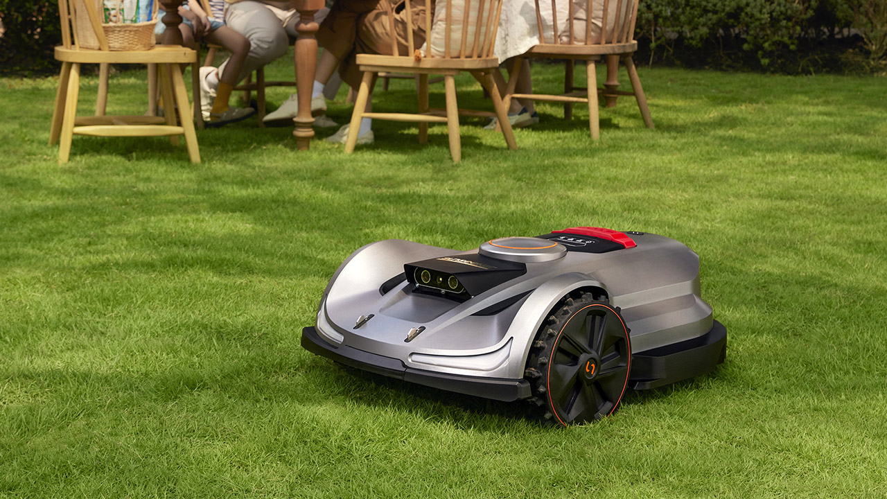 Prato perfetto con Sunseeker Elite X7, il robot tagliaerba definitivo con AI