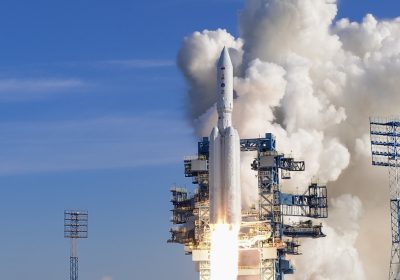 Roscosmos ha lanciato uno o più satelliti militari russi con un razzo spaziale Angara-A5