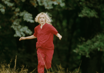 Strange Darling, i motivi per recuperare il thriller su Prime Video dove nulla è come sembra