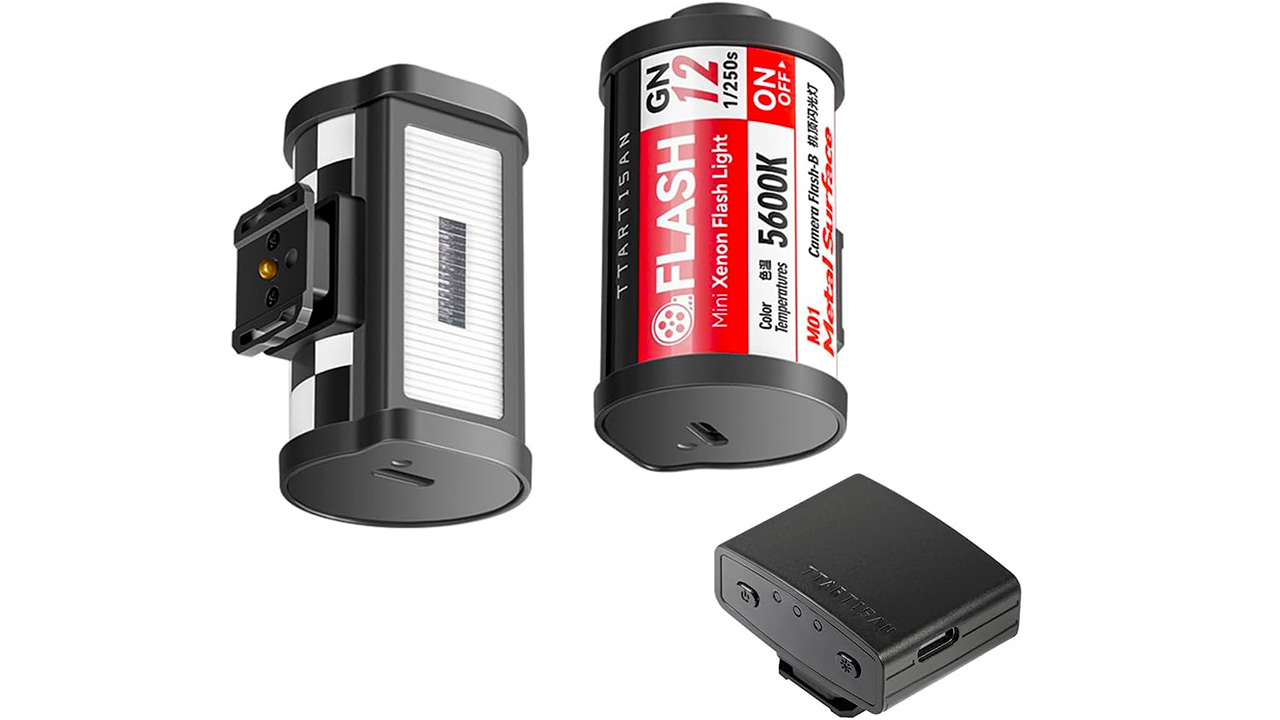 Sembra un rullino… ma è un piccolo flash! E ha anche il trigger wireless