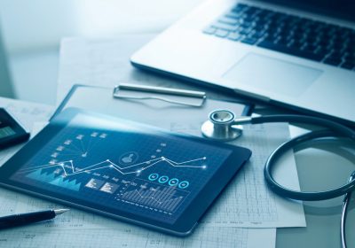 Sistemi legacy e tecnologie obsolete sono una minaccia per la cybersecurity nell'ambito della sanità. L'analisi di SOTI