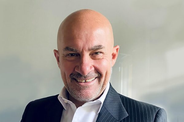 Teremoto Renault, lascia anche l'AD Italia Raffaele Fussili. Al suo posto Sébastien Guigues