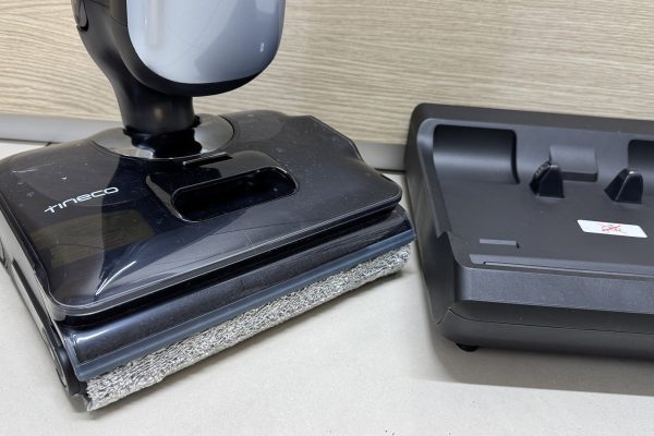 Tineco Floor One S9 Artist: pulisce casa e si lava da solo