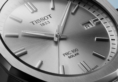 Tissot PRC 100 Solar, l’orologio che nasconde le celle solari sotto il vetro e libera il design