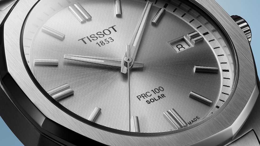 Tissot PRC 100 Solar, l’orologio che nasconde le celle solari sotto il vetro e libera il design