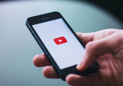 YouTube dice addio a otto modelli di iPhone e iPad: cosa cambia e perché