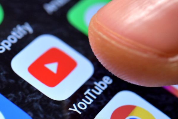 Da YouTube uno strumento per rilevare i video deepfake – Future Tech