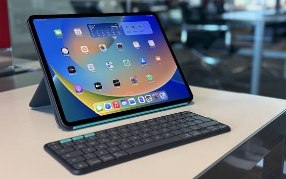 Custodia con tastiera per iPad Flip Folio di Logitech: caratteristiche, impressioni, prezzi