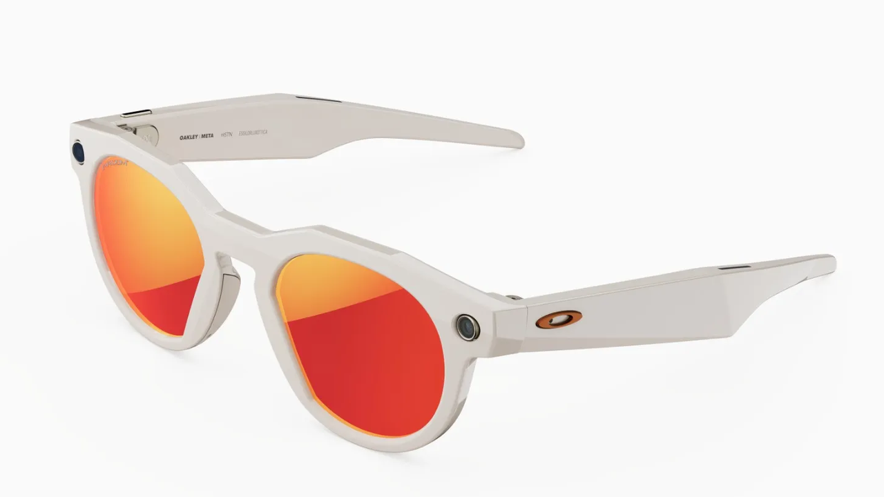 Ecco Oakley Meta, i nuovi occhiali smart con l’intelligenza artificiale