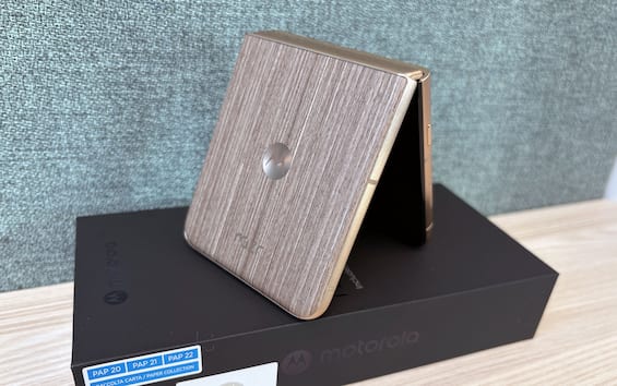 Motorola Razr 60 Ultra, la recensione completa: impressioni, foto, prezzi