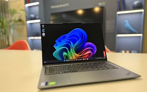 ThinkPad X9 Aura Edition: recensione video, impressioni, prezzi