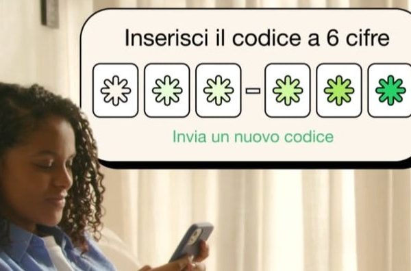 WhatsApp, che cosa significa il messaggio che invita a aggiungere l’email