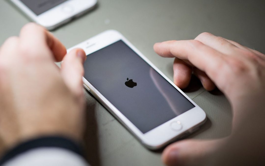 Un iPhone ricondizionato a 60 euro per chi ha l’Isee sotto i 15mila euro