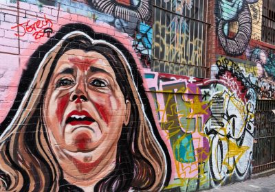 Erin Patterson, la storia della donna che ha avvelenato i parenti con i funghi è pronta per una serie true crime