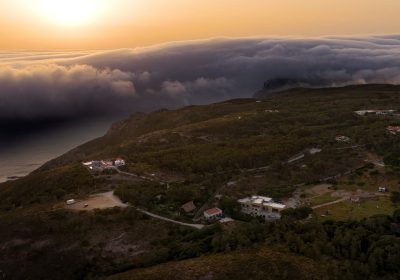 Roll cloud, cos’è lo strano fenomeno atmosferico avvenuto in Portogallo