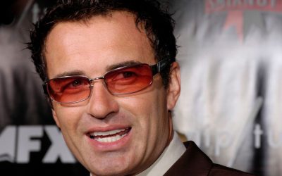 Nip/Tuck, perché rivederla dopo la morte di Julian McMahon è un’esperienza agrodolce e straordinaria