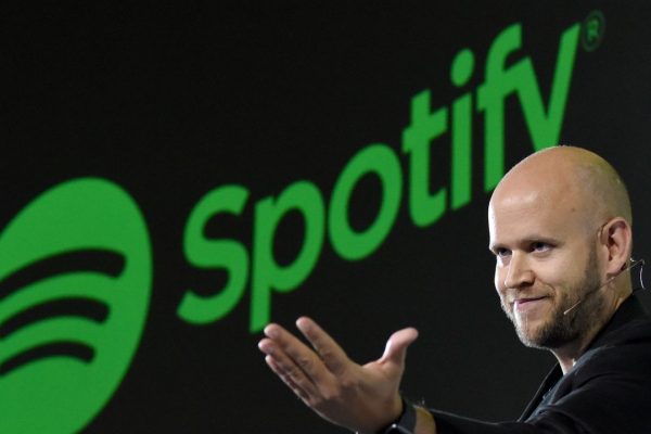 Spotify è in crisi e non solo per gli investimenti di Daniel Ek nei droni militari