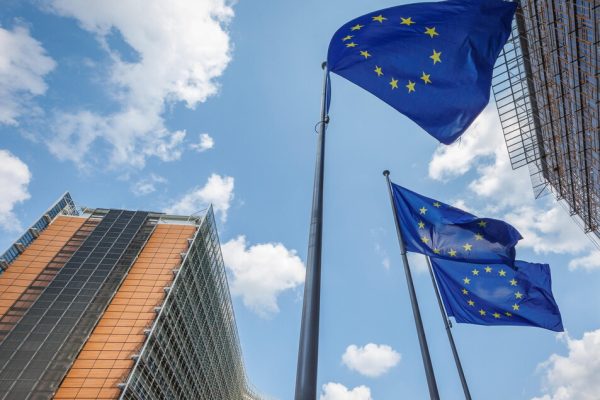 Fonti, Commissione Ue presenterà giovedì il Codice su modelli IA – Notizie