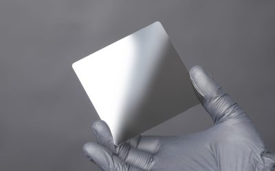 Addio ai nastri magnetici? Cerabyte promette 100 petabyte per rack entro il 2030