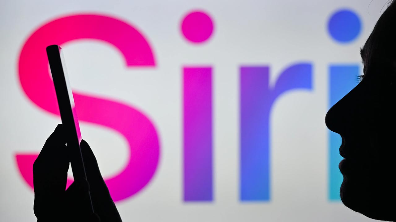 La versione potenziata di Siri non è ancora pronta: Apple posticipa il lancio?