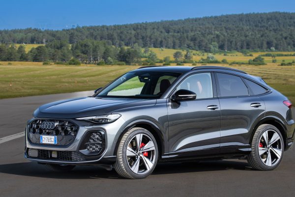 Audi Q5 Sportback: dove la linea è una scelta di campo